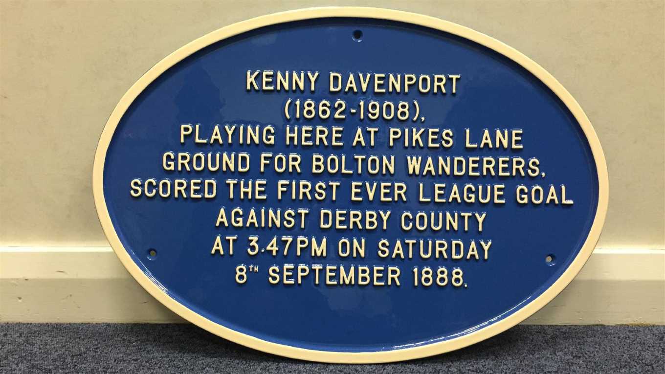 Plaque insigne émail LONDON FOOTBALL LEAGUE 1959-60 original
